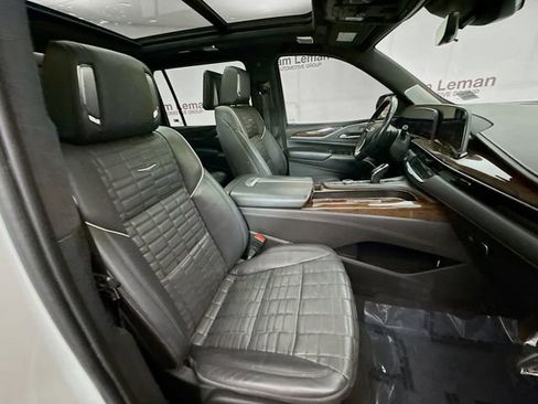 Used 2021 Cadillac Escalade ESV Sport Platinum image 32
