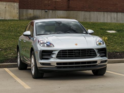 Used 2020 Porsche Macan S AWD/4WD image 2