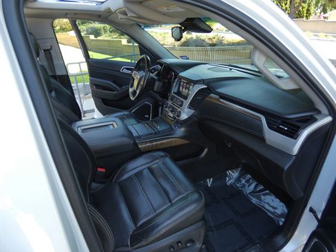 Used 2018 GMC Yukon Denali w/ Denali Ultimate Package image 29