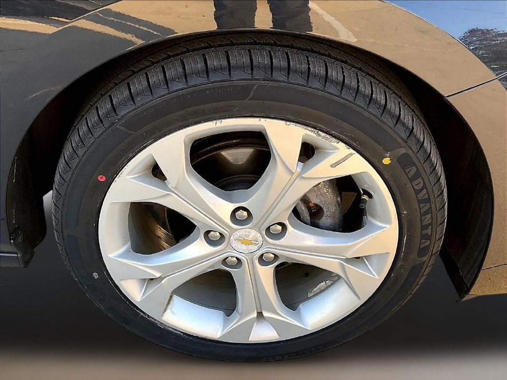 Used 2016 Chevrolet Cruze Premier FWD image 32