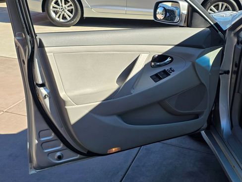 Used 2007 Toyota Camry LE image 26