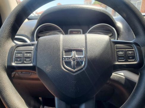 Used 2016 Dodge Journey SXT w/ Comfort/Convenience Group FWD image 11