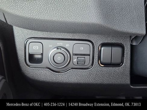 New 2024 Mercedes-Benz eSprinter 170 Cargo image 22