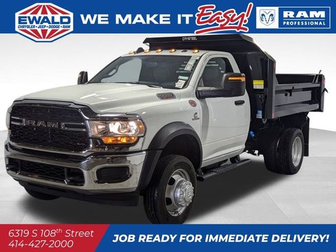 New 2024 RAM 4500 Tradesman image 16