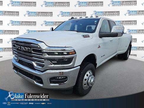 Used 2025 RAM 3500 Laramie AWD/4WD image 1
