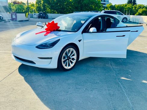 Used 2021 Tesla Model 3 Standard Range Plus RWD image 25