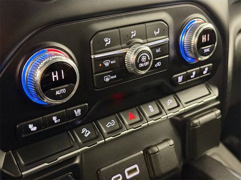 Used 2021 GMC Sierra 1500 AT4 image 15