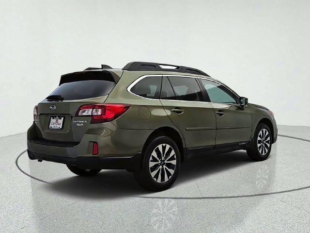 Used 2017 Subaru Outback 3.6R Limited AWD/4WD image 6