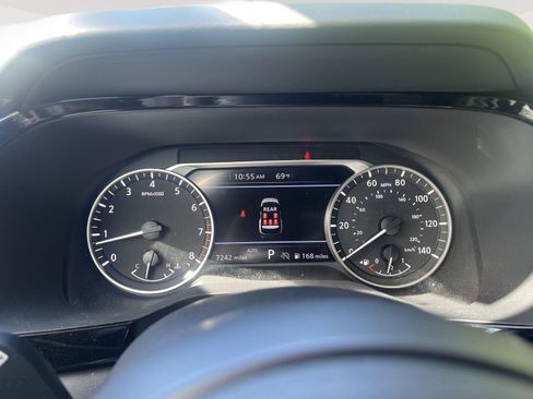Used 2025 Nissan Pathfinder Rock Creek AWD/4WD image 28