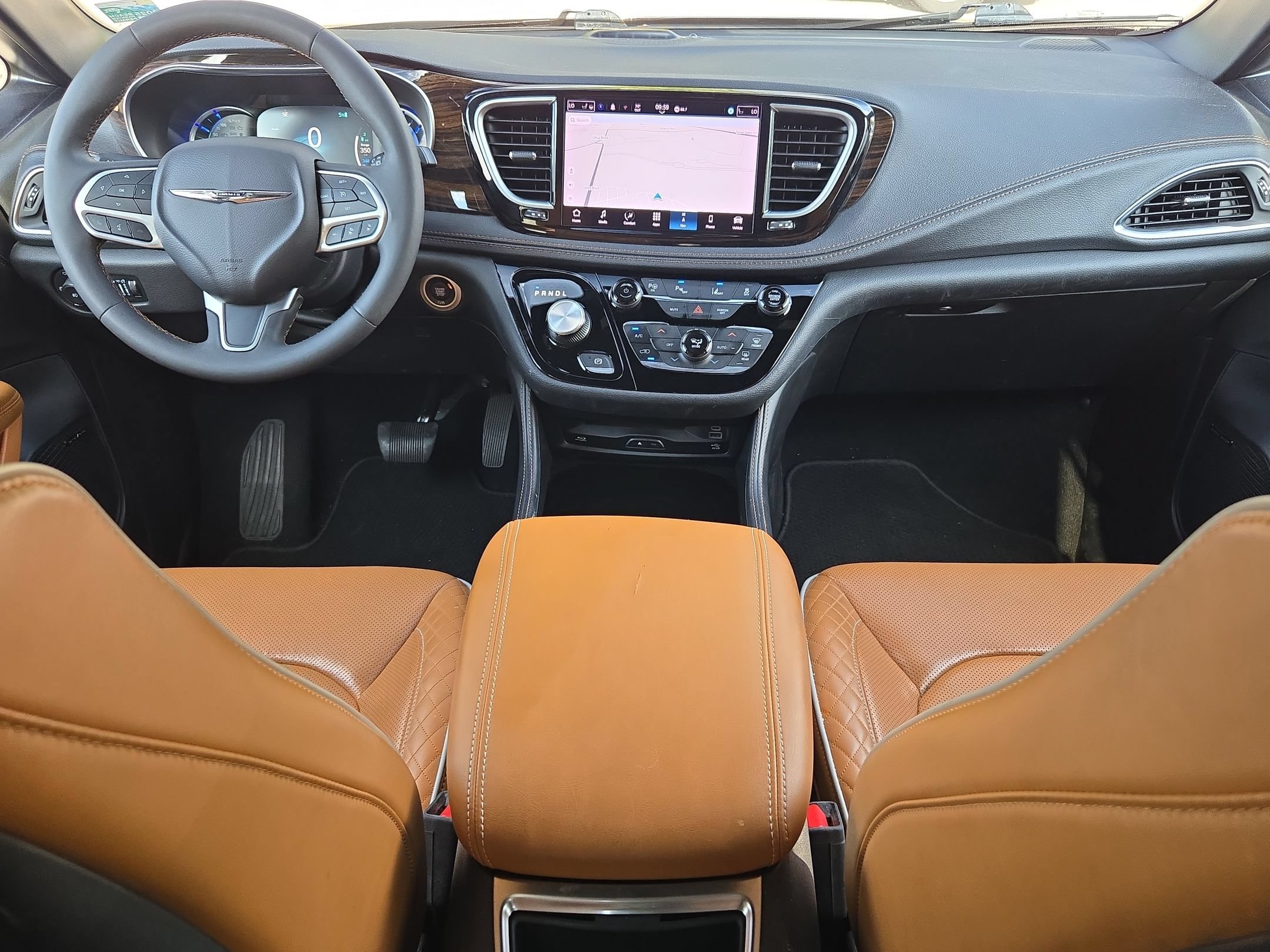 Used 2022 Chrysler Pacifica Pinnacle FWD image 16