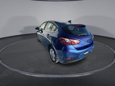 Used 2018 Chevrolet Cruze LT w/ Convenience Package image 5