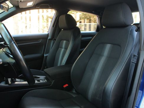 Used 2022 Honda Civic Sport image 16