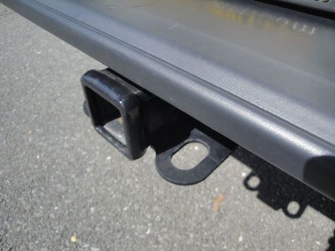 Used 2022 Jeep Gladiator Sport image 16