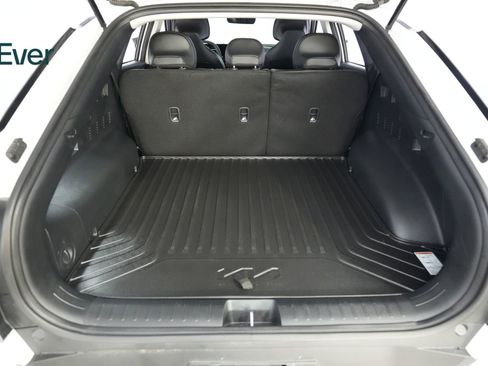 Used 2025 Kia EV6 Light RWD image 8