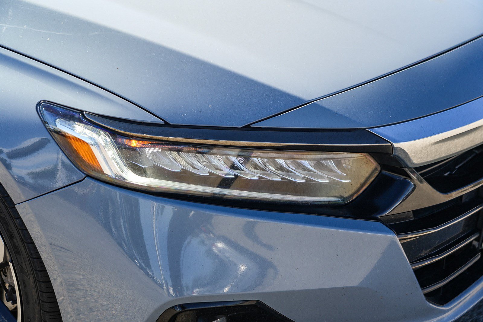 Used 2022 Honda Accord Sport image 2