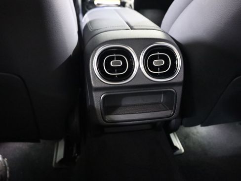 Used 2026 Mercedes-Benz C 300 4MATIC Sedan image 44