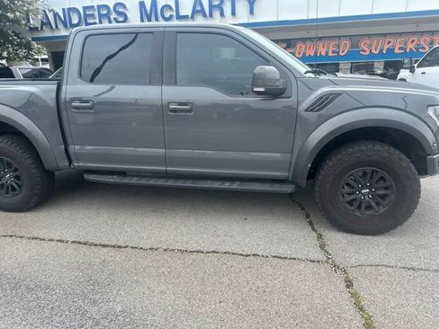 Used 2018 Ford F150 Raptor w/ Equipment Group 802A Luxury AWD/4WD image 2