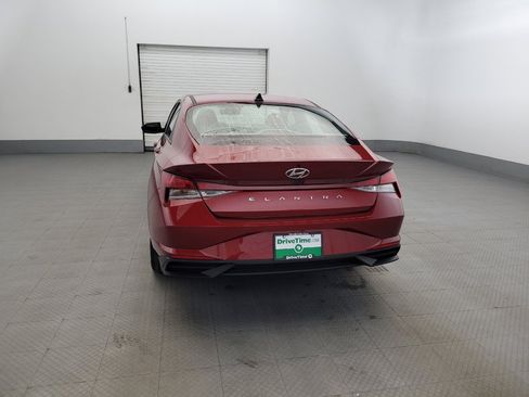 Used 2023 Hyundai Elantra SEL w/ Cargo Package FWD image 6