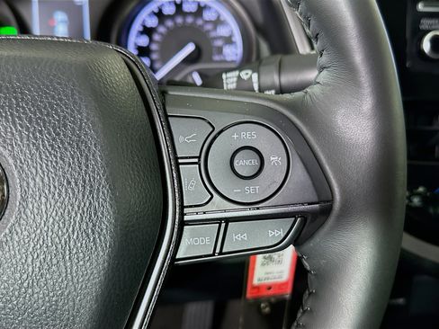 Used 2023 Toyota Camry SE image 17