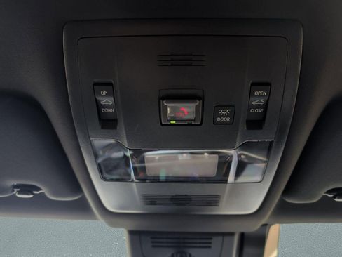 Certified 2025 Lexus UX 300h FWD w/ Accessory Package (Z2) image 21