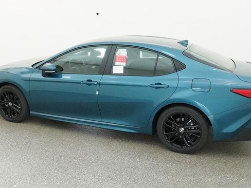 New 2026 Toyota Camry SE FWD image 7