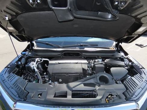 New 2025 Honda Pilot EX-L image 9