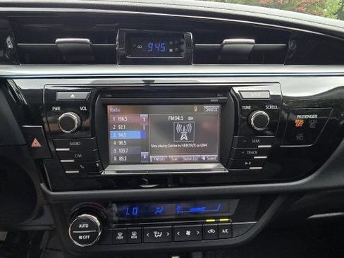 Used 2016 Toyota Corolla S FWD image 20