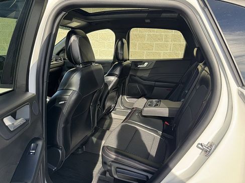 Used 2024 Ford Escape ST-Line Select w/ Tech Pack #2 image 26