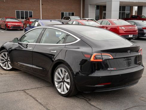 Used 2018 Tesla Model 3 Long Range image 3