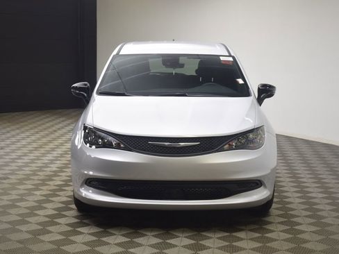 New 2026 Chrysler Voyager LX image 2