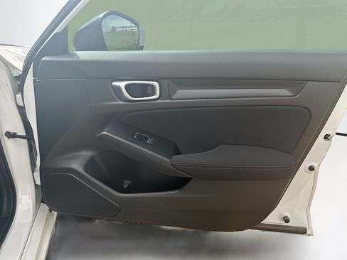 Used 2023 Honda Civic Sport image 30