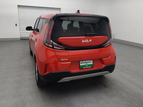 Used 2023 Kia Soul LX w/ LX Technology Package image 6