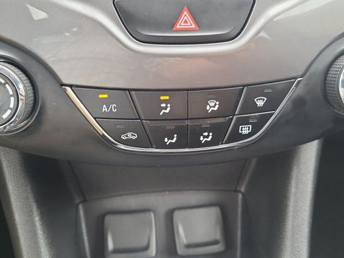 Used 2017 Chevrolet Cruze LT FWD image 32