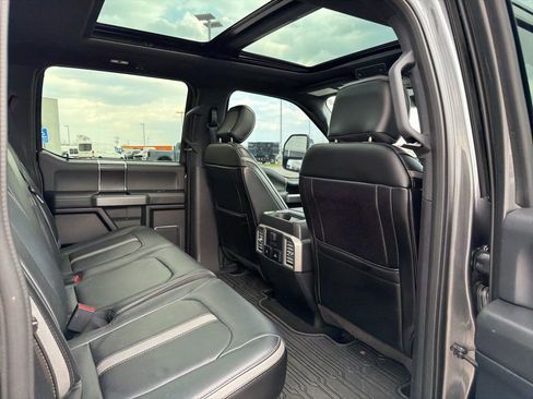 Used 2018 Ford F450 Platinum w/ Platinum Ultimate Package AWD/4WD image 20