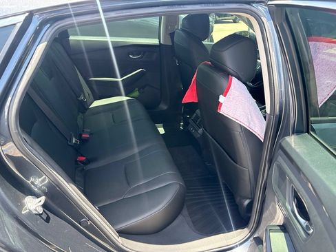 Used 2023 Honda Accord EX-L image 11