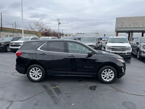 Used 2019 Chevrolet Equinox LT image 2