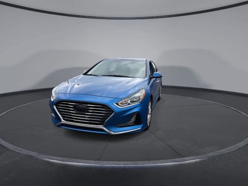 Used 2018 Hyundai Sonata Limited image 3