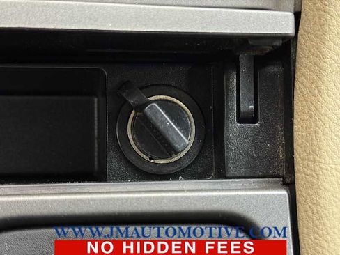 Used 2015 Ford Taurus SE image 34