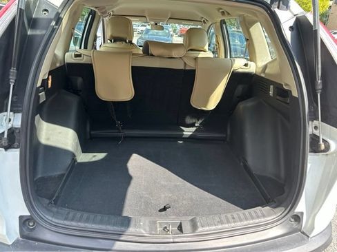 Used 2019 Honda CR-V LX image 14