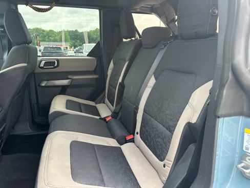 Used 2023 Ford Bronco Wildtrak AWD/4WD image 32