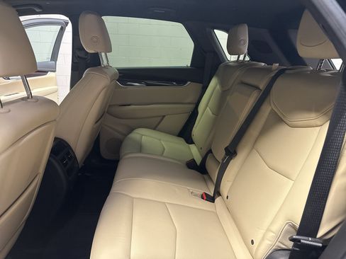 Used 2017 Cadillac XT5 Premium Luxury AWD/4WD image 29