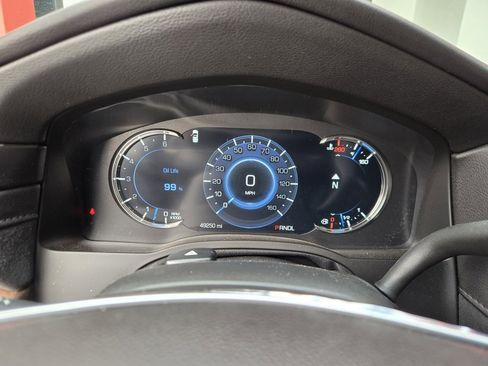 Used 2019 Cadillac Escalade Luxury image 24