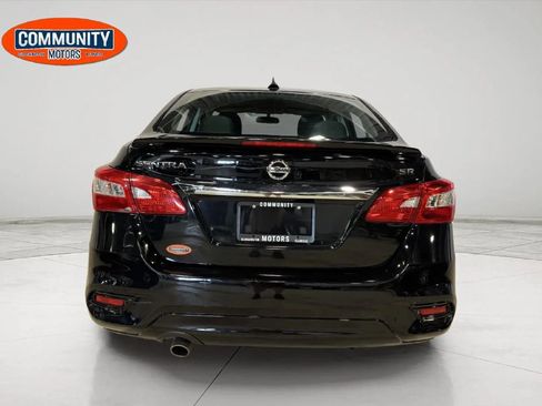 Used 2019 Nissan Sentra SR image 4