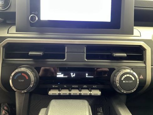Used 2024 Toyota Tacoma SR AWD/4WD image 18