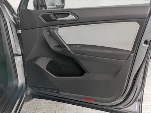 Used 2020 Volkswagen Tiguan S FWD image 23
