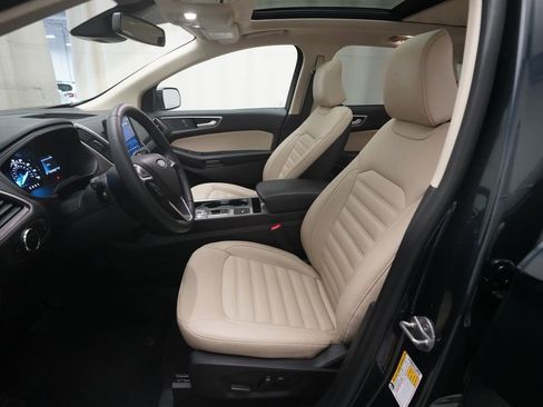 Used 2024 Ford Edge SEL w/ Convenience Package AWD/4WD image 7