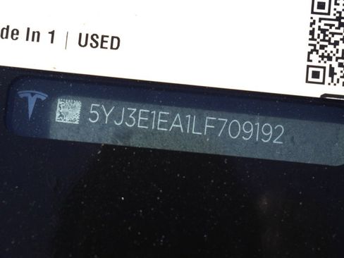 Used 2020 Tesla Model 3 Standard Range Plus image 24