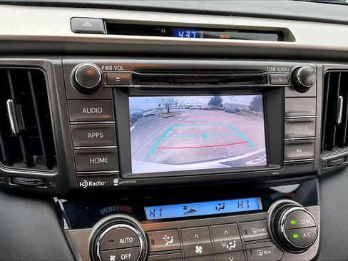 Used 2014 Toyota RAV4 XLE image 24