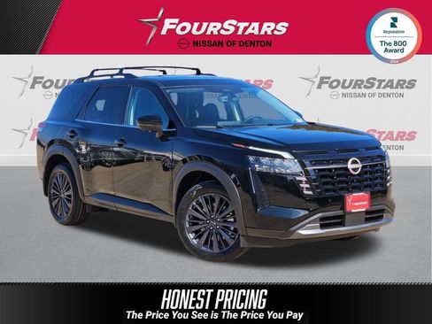New 2026 Nissan Pathfinder SL image 1