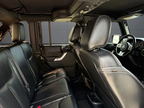 Used 2016 Jeep Wrangler Unlimited Rubicon AWD/4WD image 20